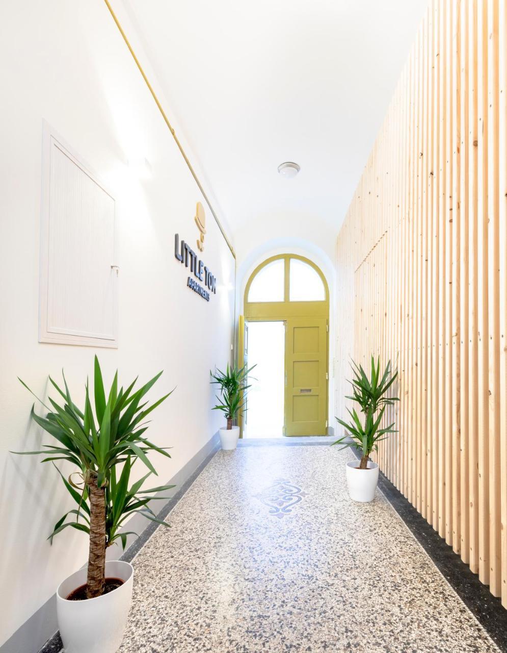 Little Tom Apartments Prag Exterior foto